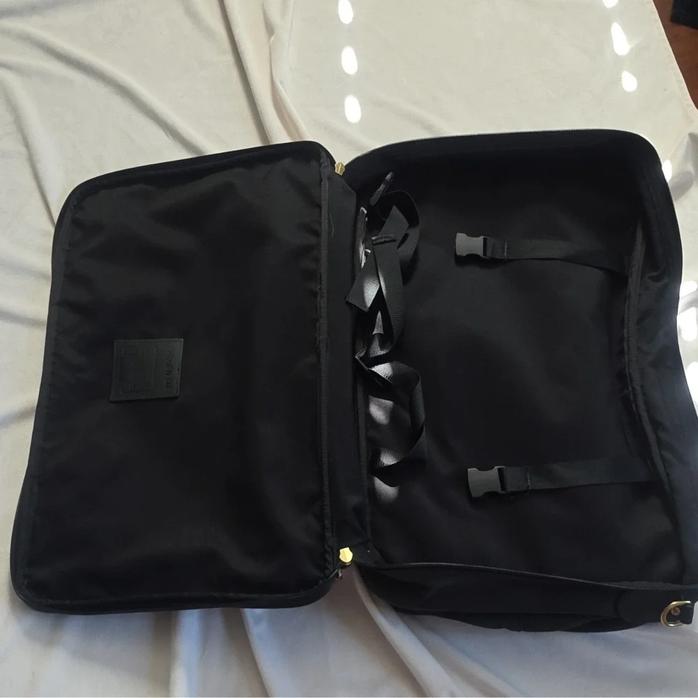 RARE AMAZING Vintage Coach Black Triple Level Carryall Suitcase Black
